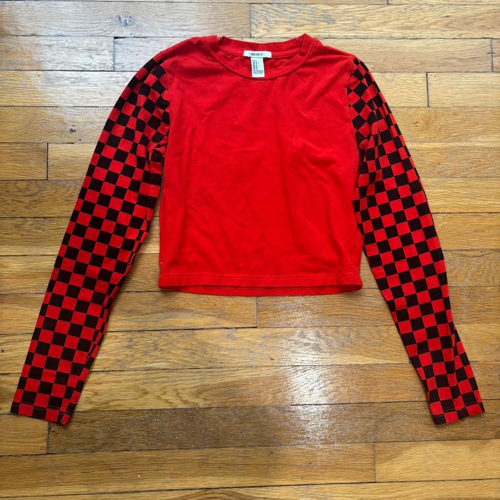 Forever 21 Red and Black Checkered Crop Top Size Small
